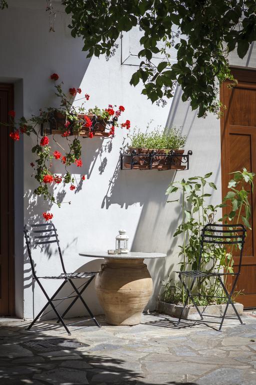 Seranides Boutique Hotel Kato Gatzea Exterior photo